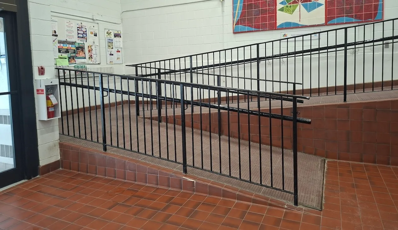 Access ramp - Access to Floor 1