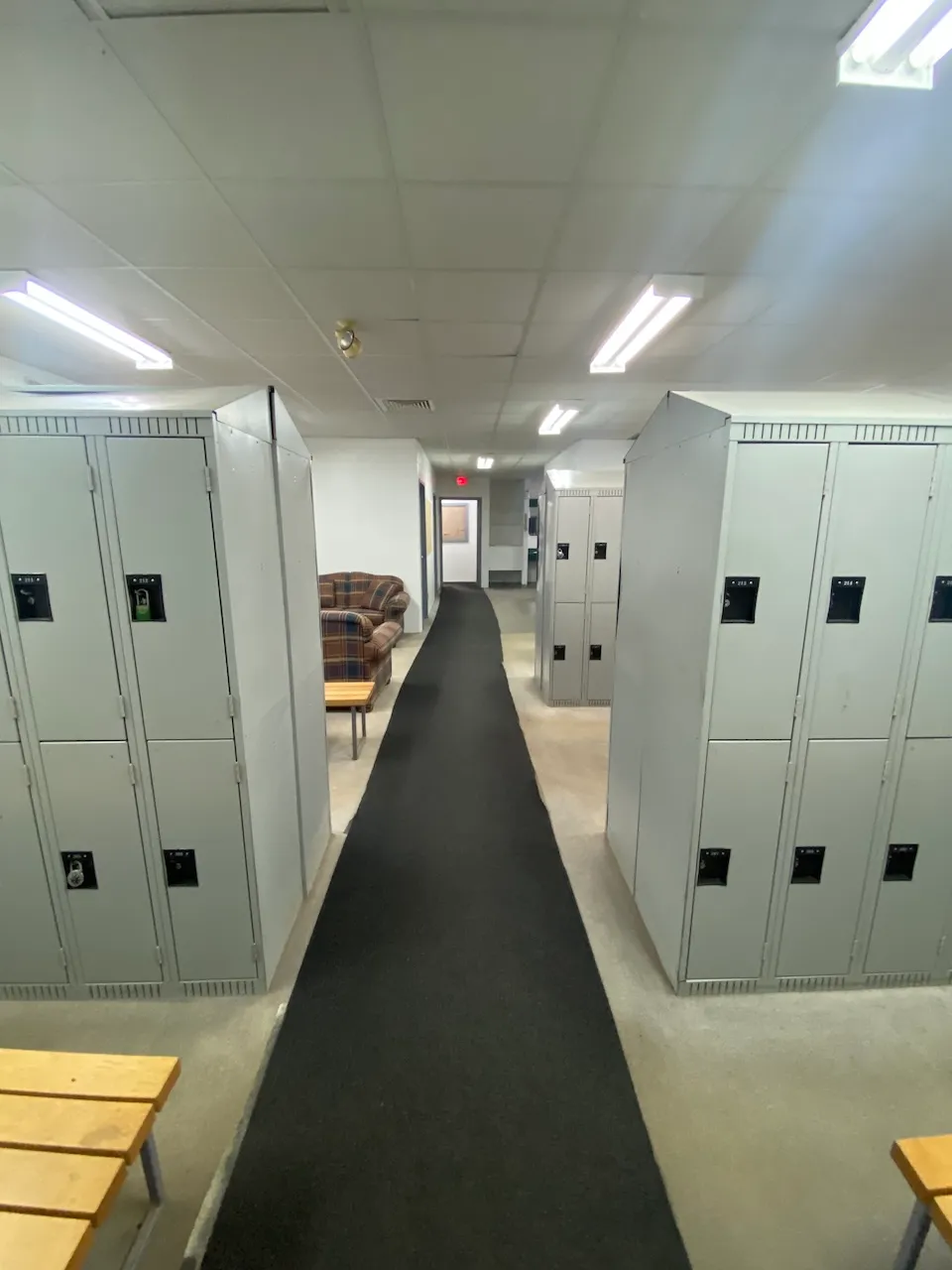 Déplacement intérieur - vestiaire