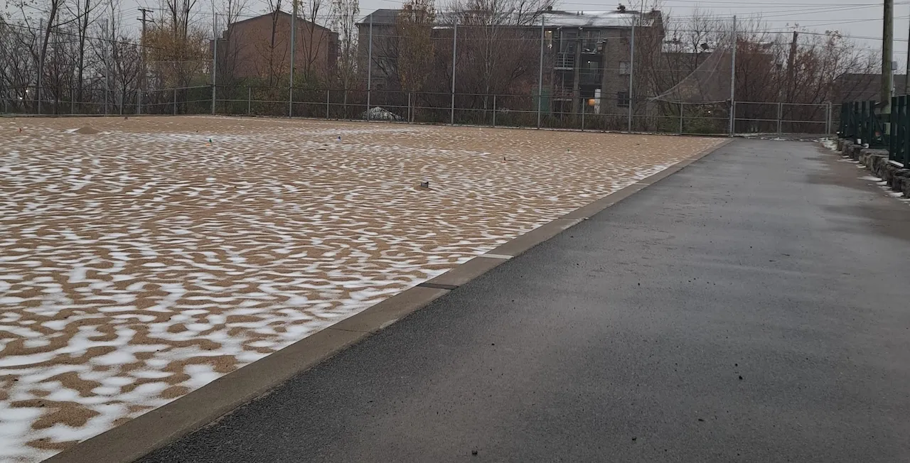 Terrain de volleyball