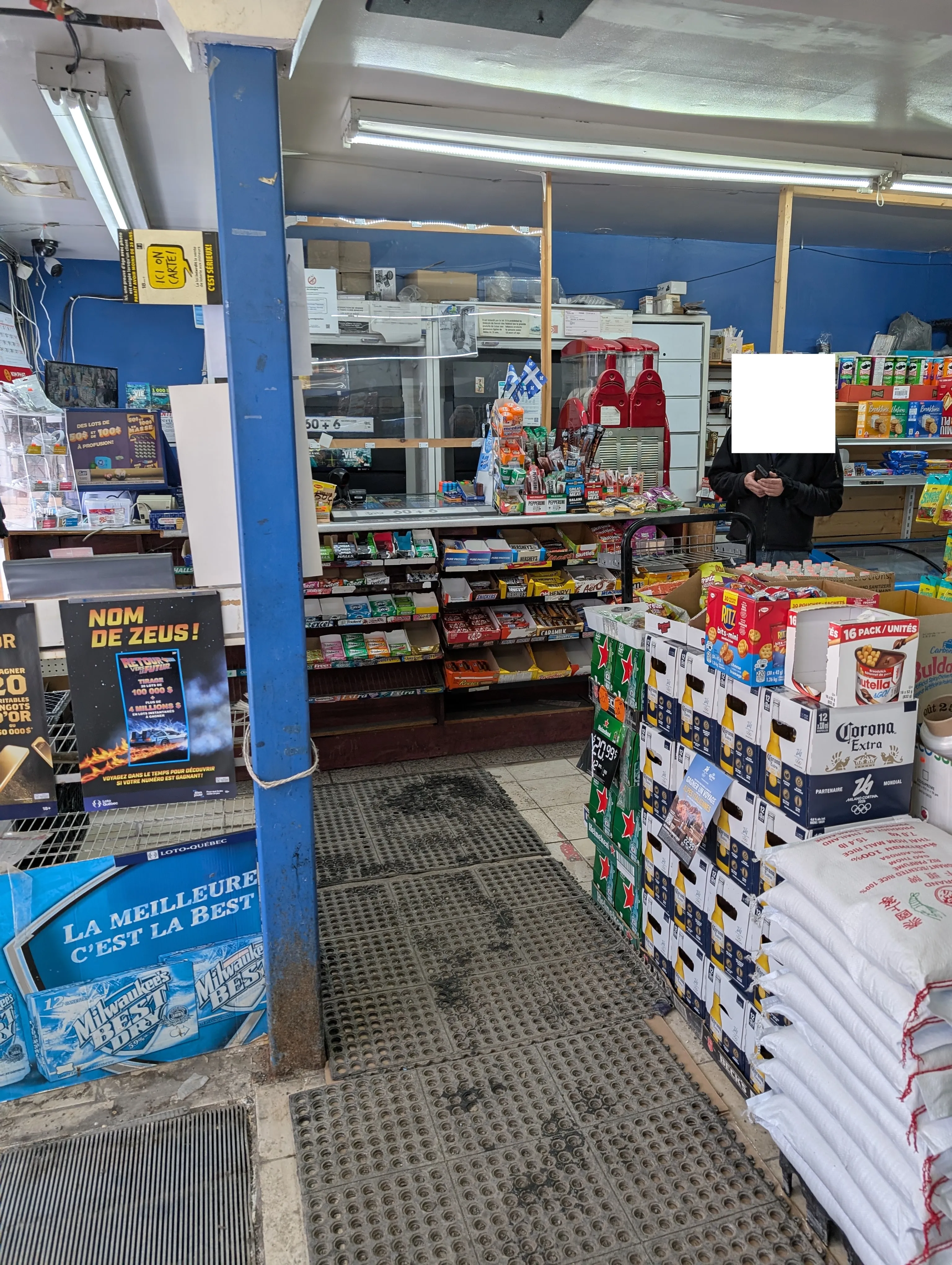 Interior circulation corridor