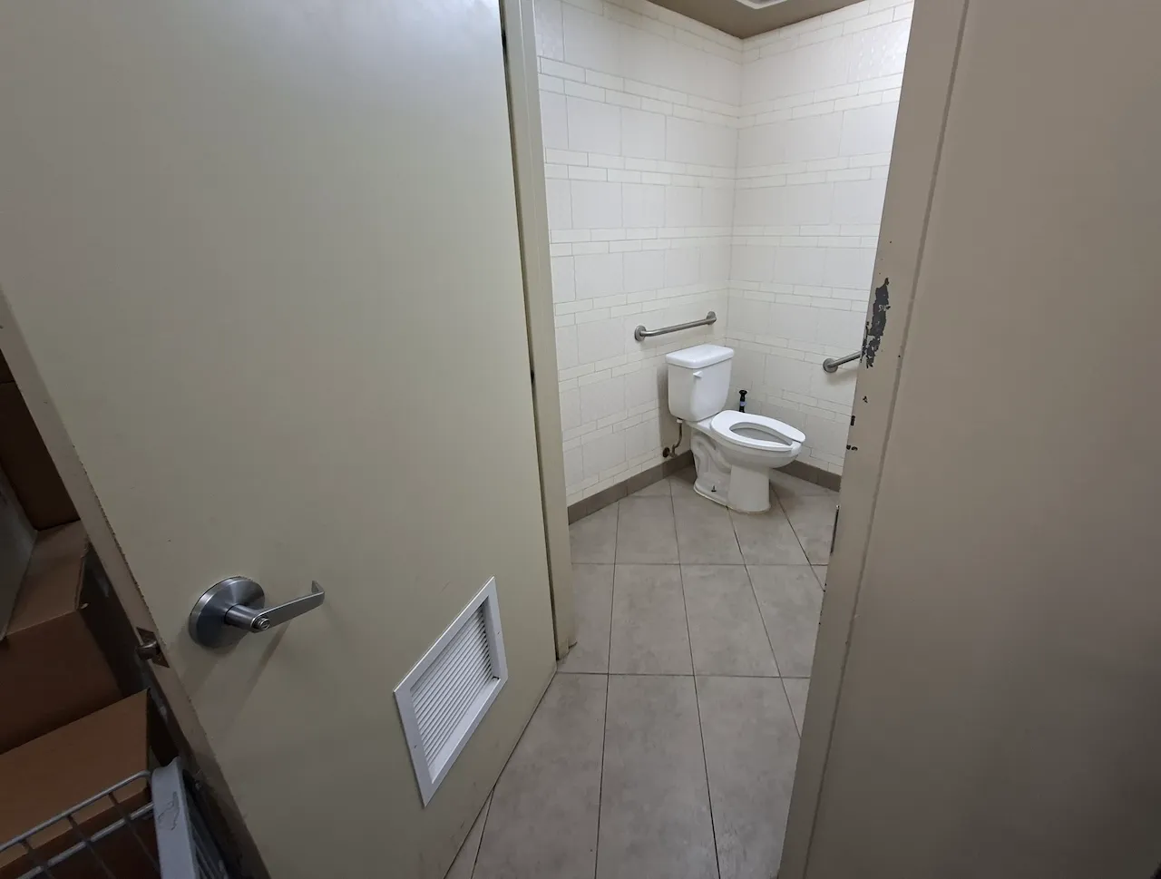 Salle de toilette universelle