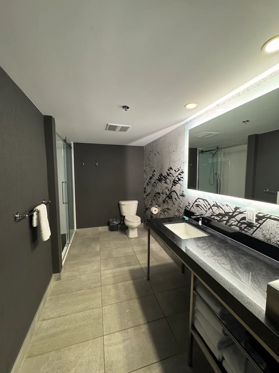 Chambre #303 - Salle de bain