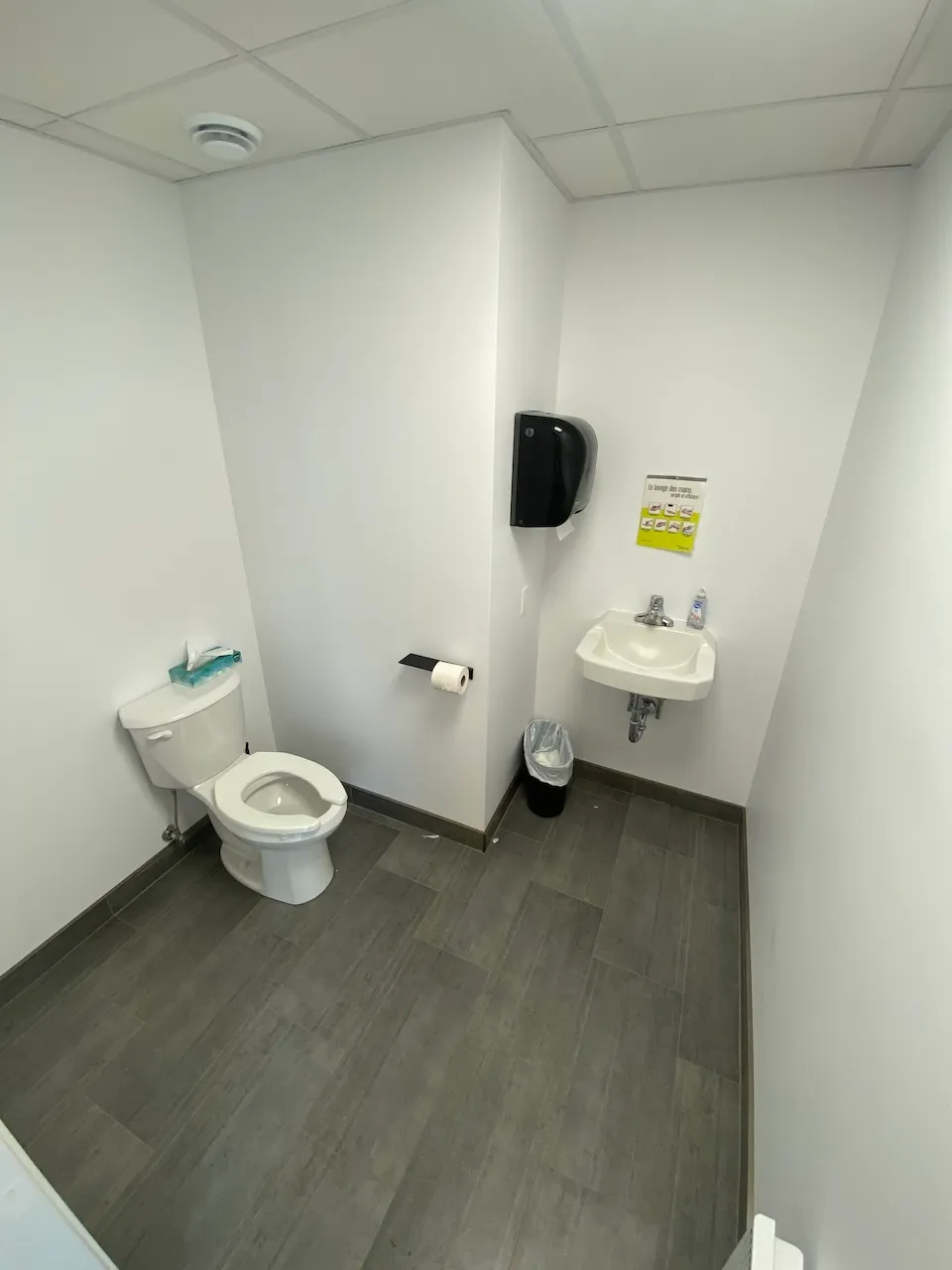 Salle de toilette universelle