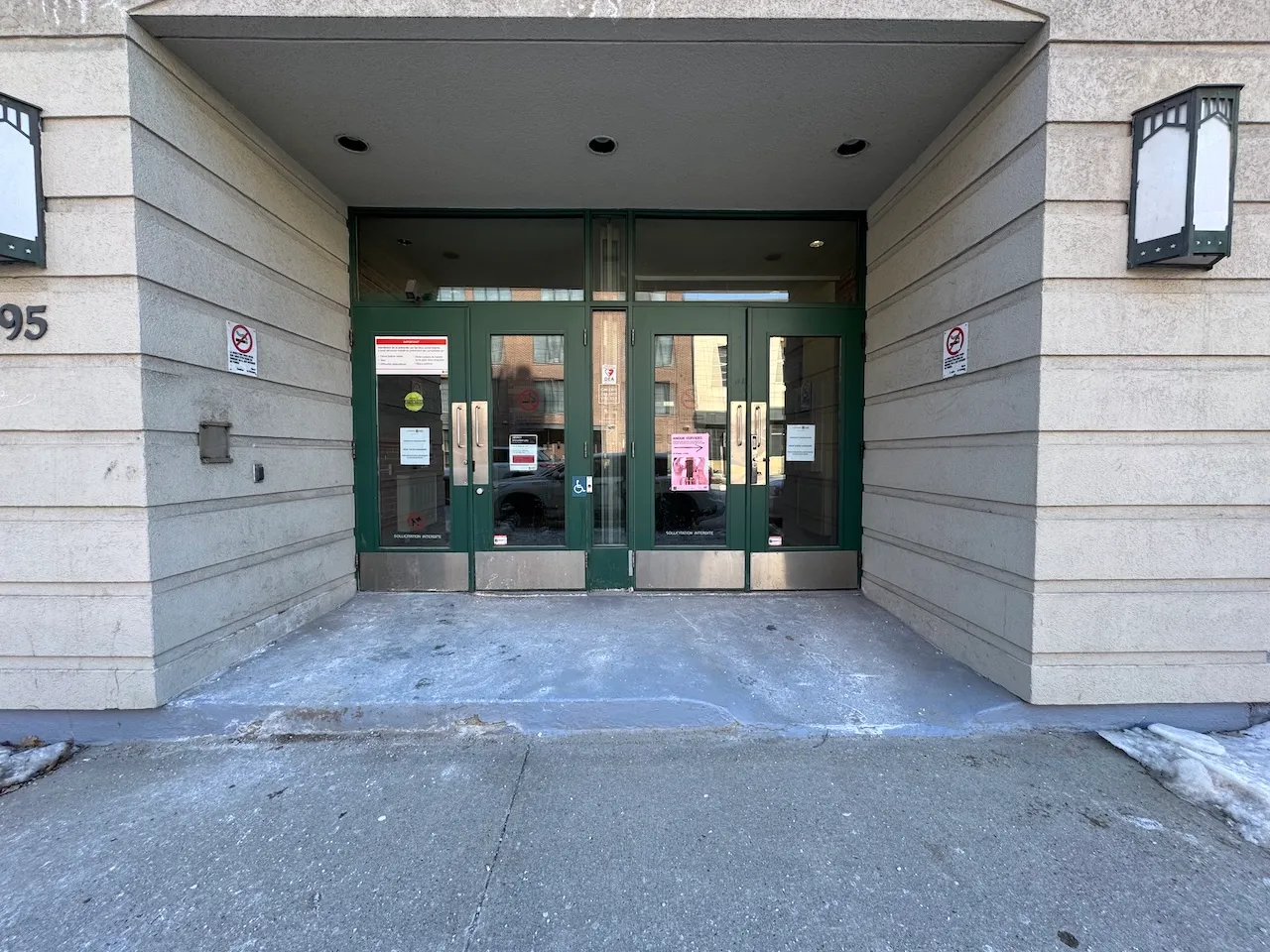 Entrée de l'Édifice La Fabrique