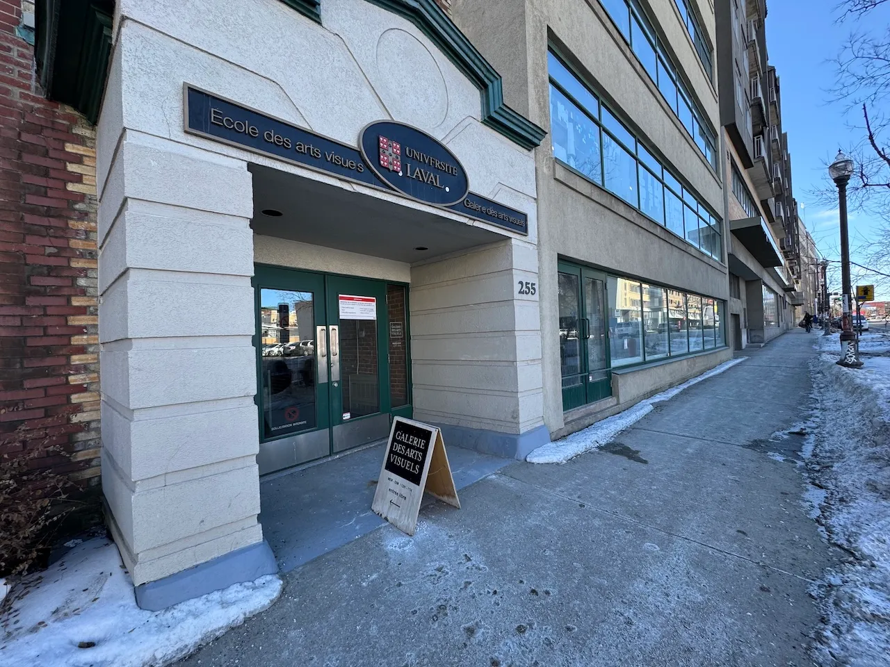 Entrée de la Galerie des arts visuels