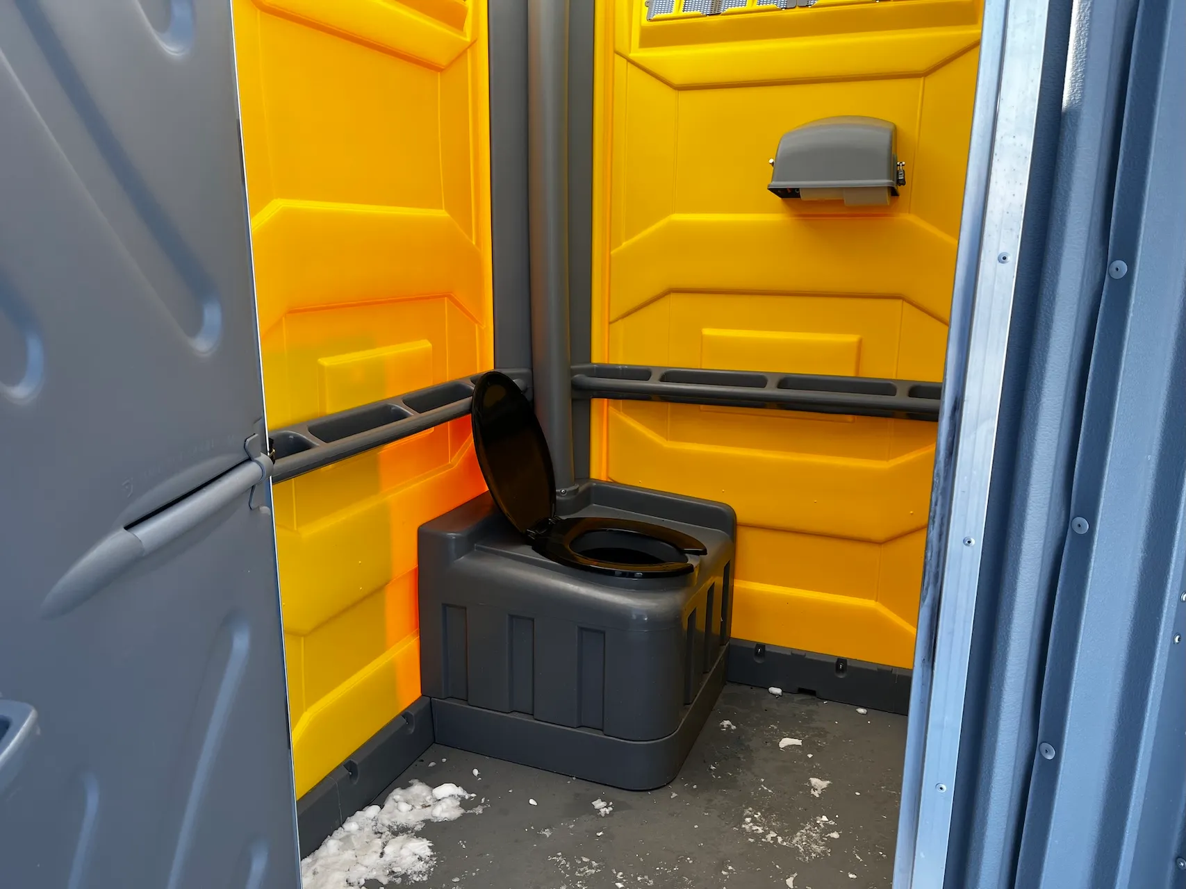 Cabinet de toilette chimique