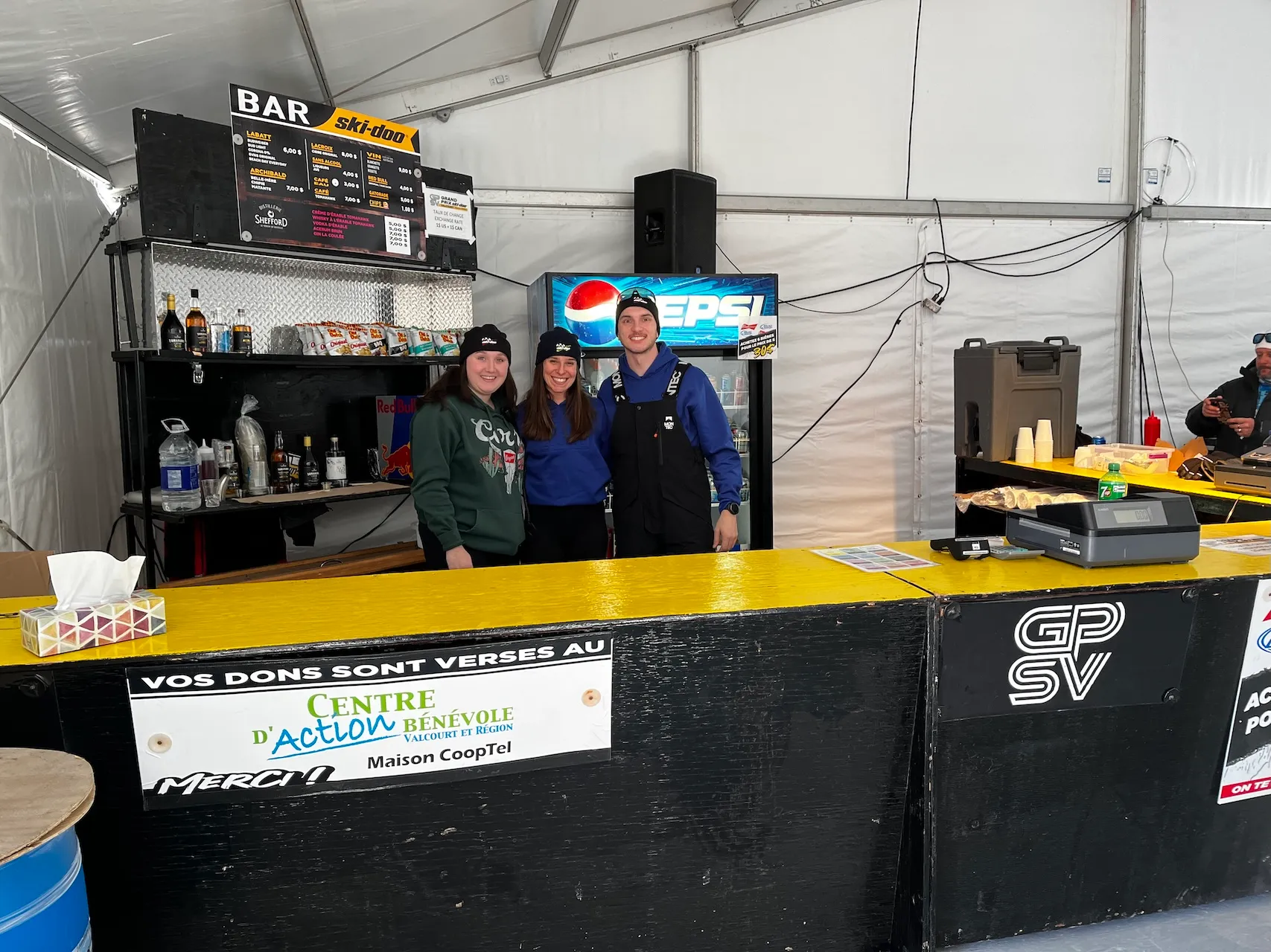 Tente - comptoir de restauration