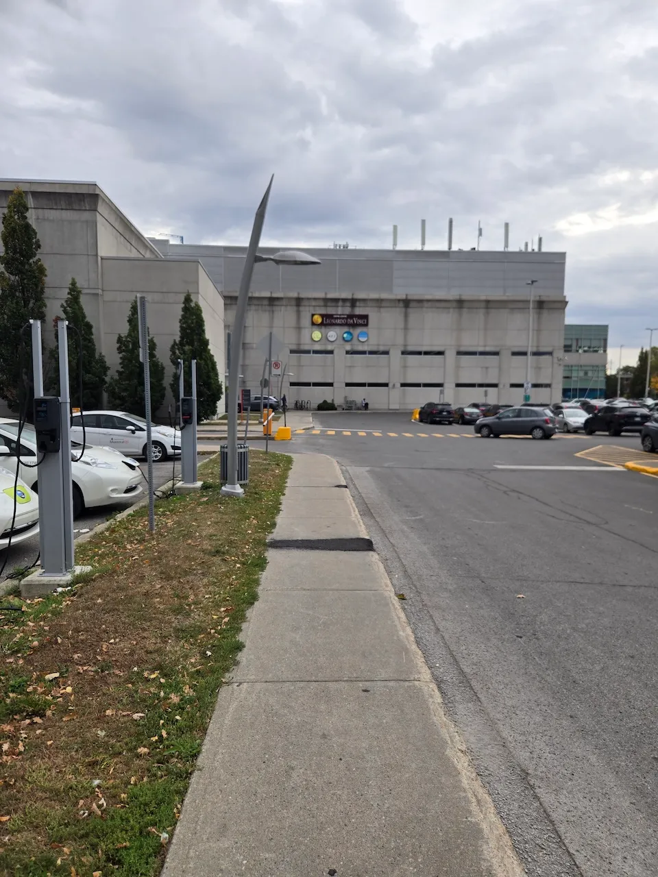 Parcours de la bibliothèque au centre Leonardo da Vinci