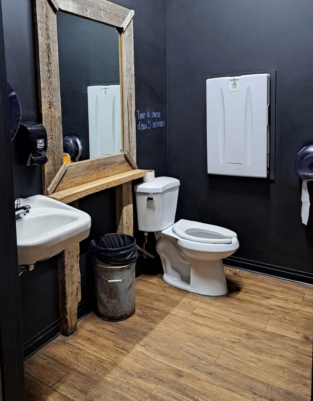 Salle de toilette universelle