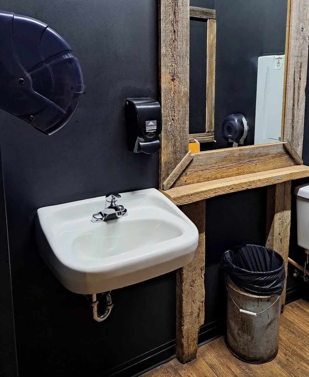 Salle de toilette universelle