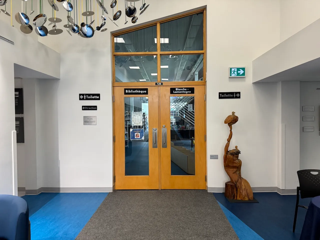 Entrée - Bibliothèque Blanche-Lamontagne