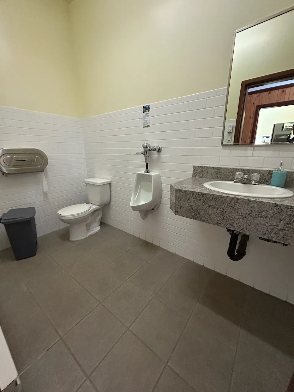 Salle de toilette homme