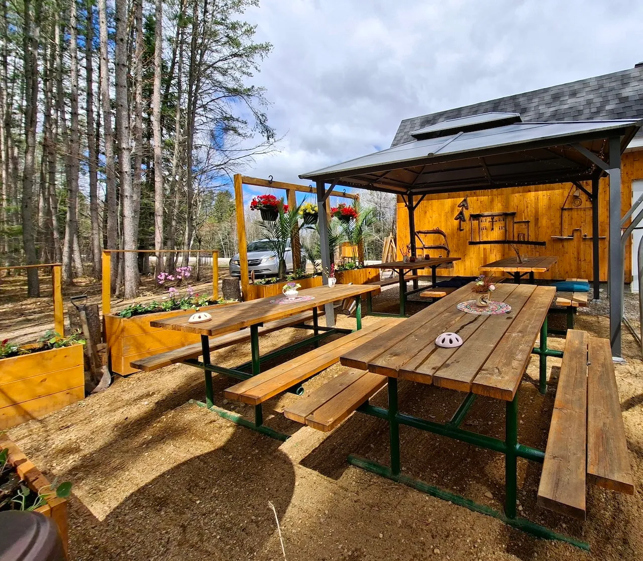 Outdoor dining area