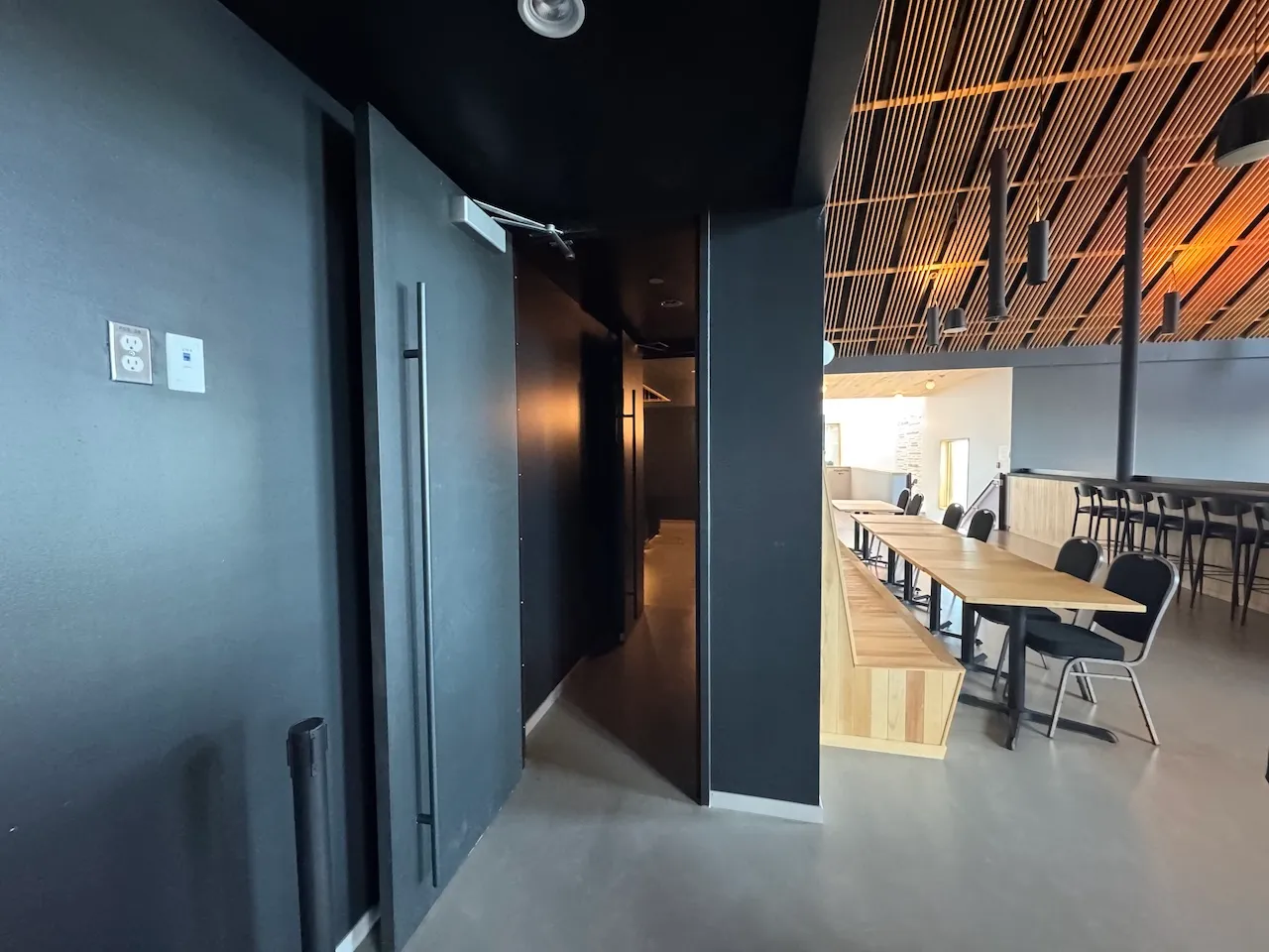 Entrance to the balcony - 2nd floor
