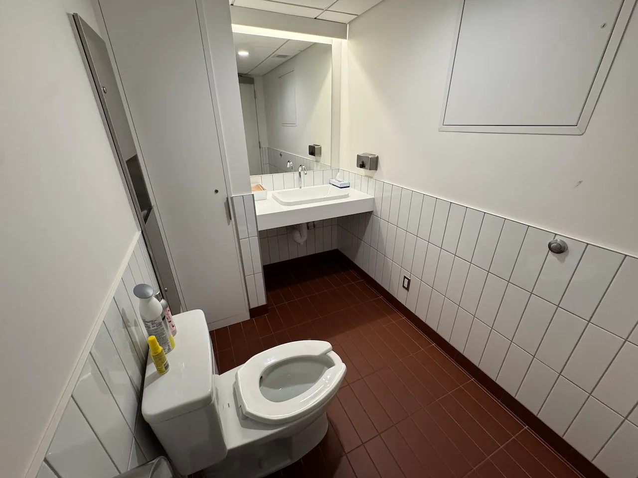 Bathroom - 2nd floor