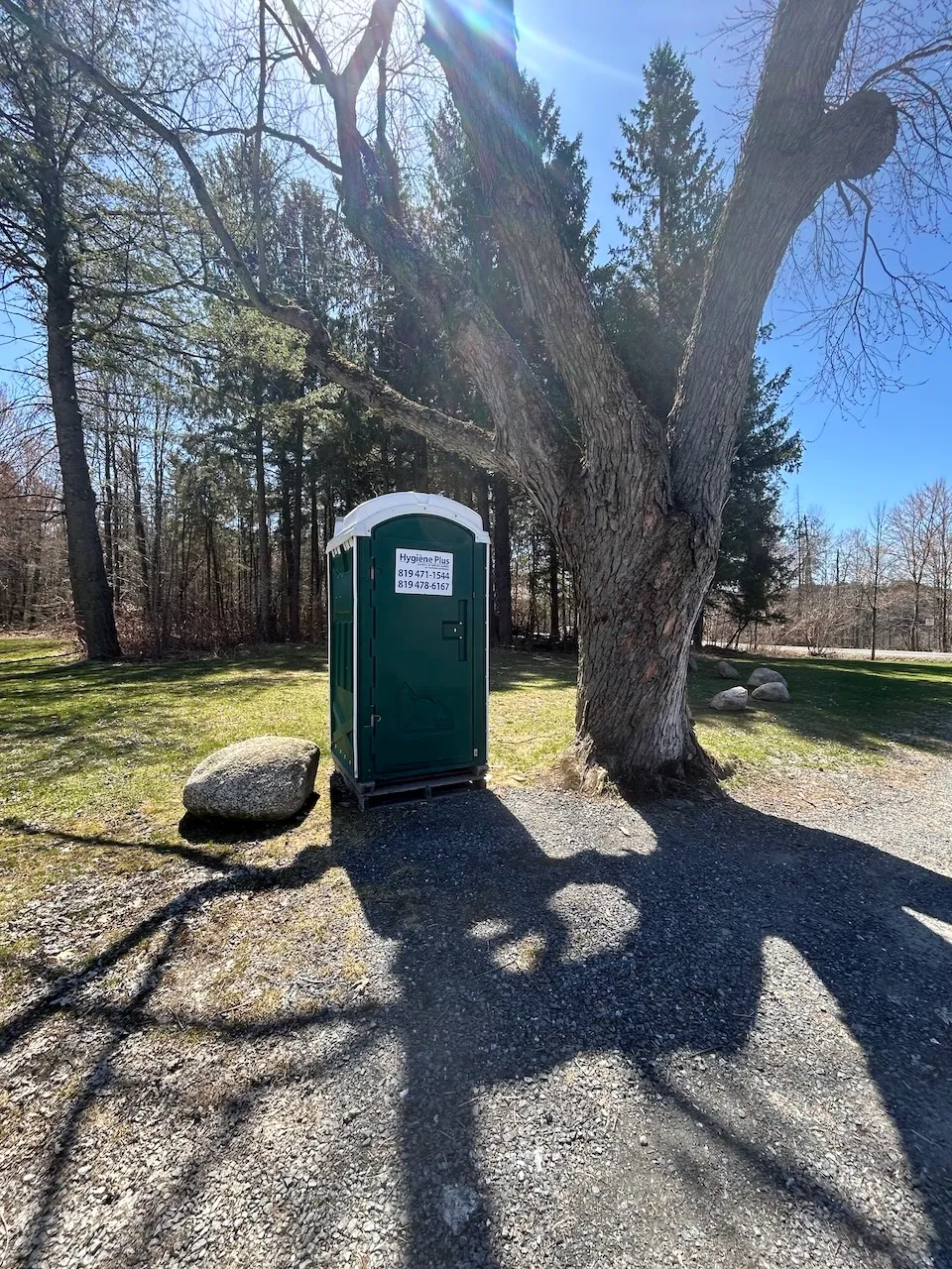 Portable toilet