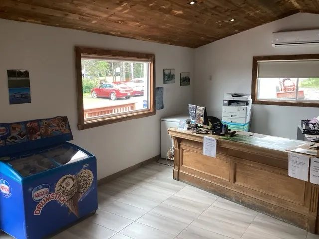 Reception desk