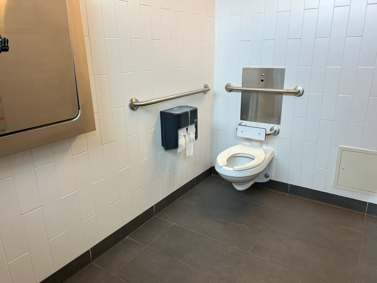 Salle de toilette - Cafétéria - Homme