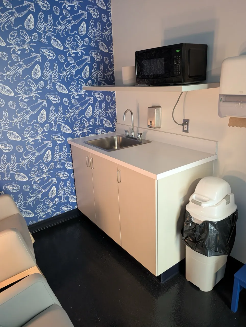 Salle d'allaitement - kitchenette
