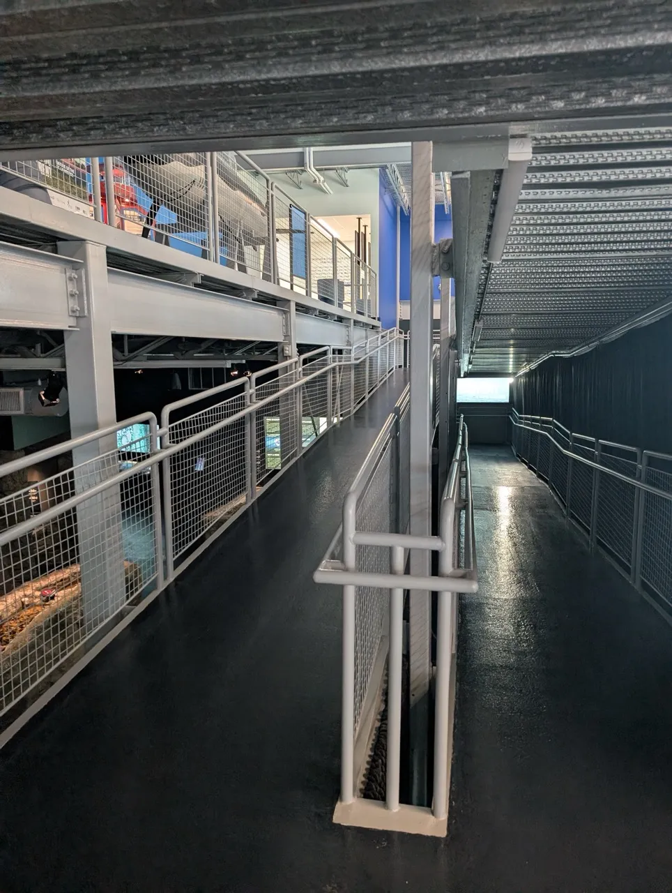 Rampe d'accès entre les étages