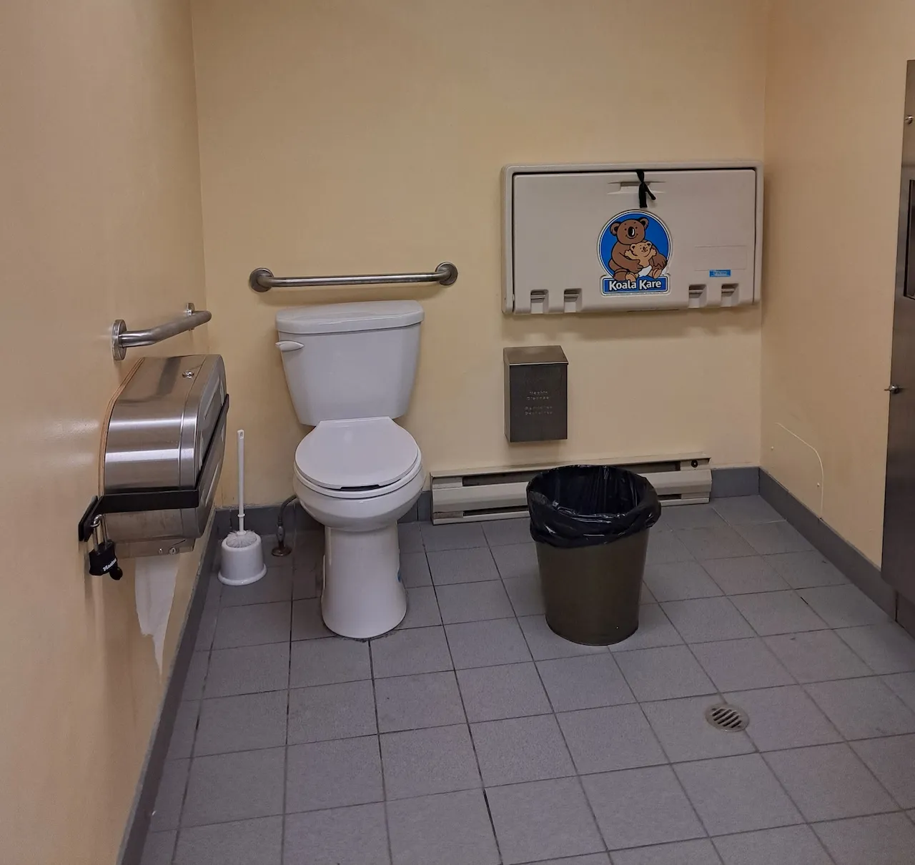 Salle de toilette universelle
