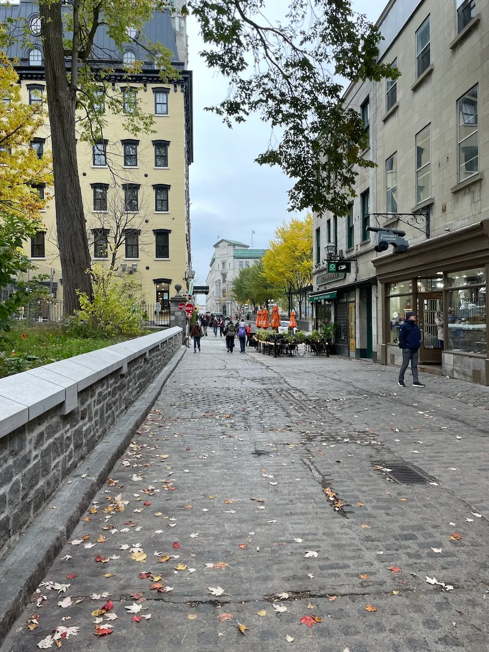 Rue Sainte-Anne - Walking performances