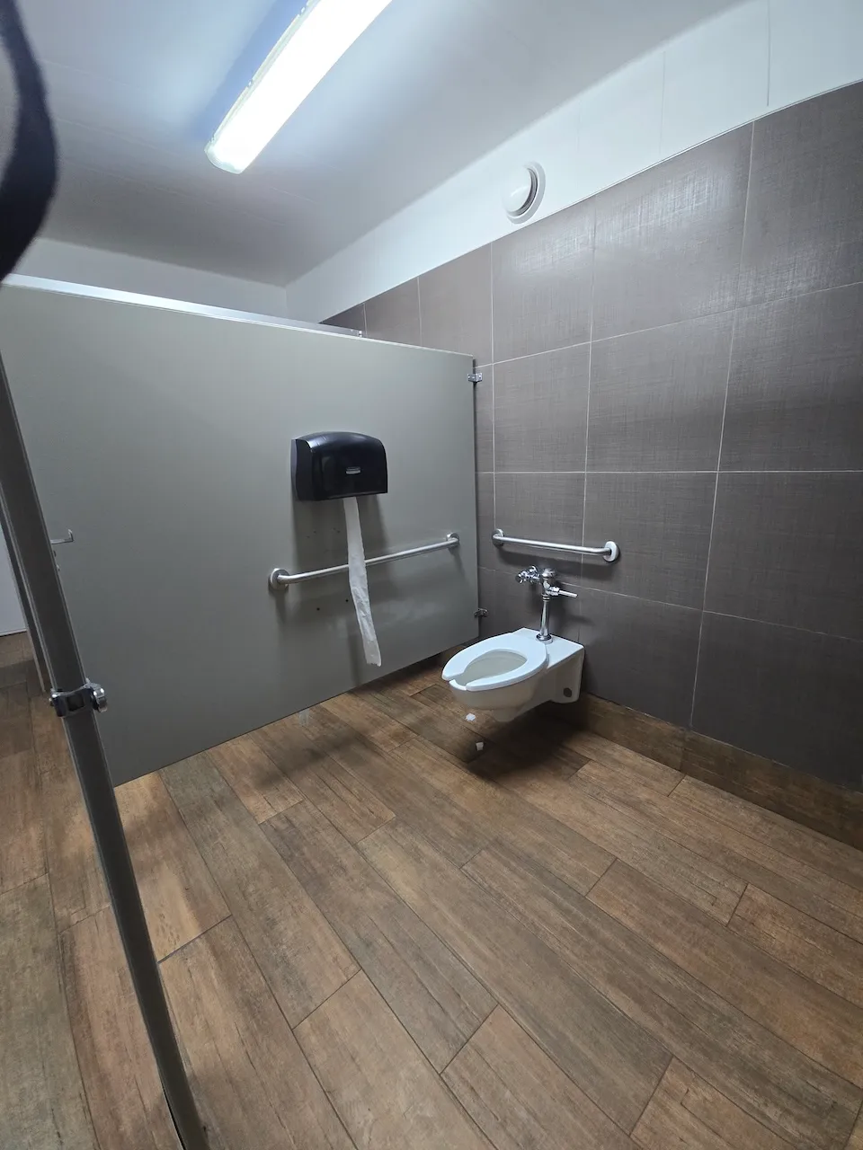 Cabinet toilette homme