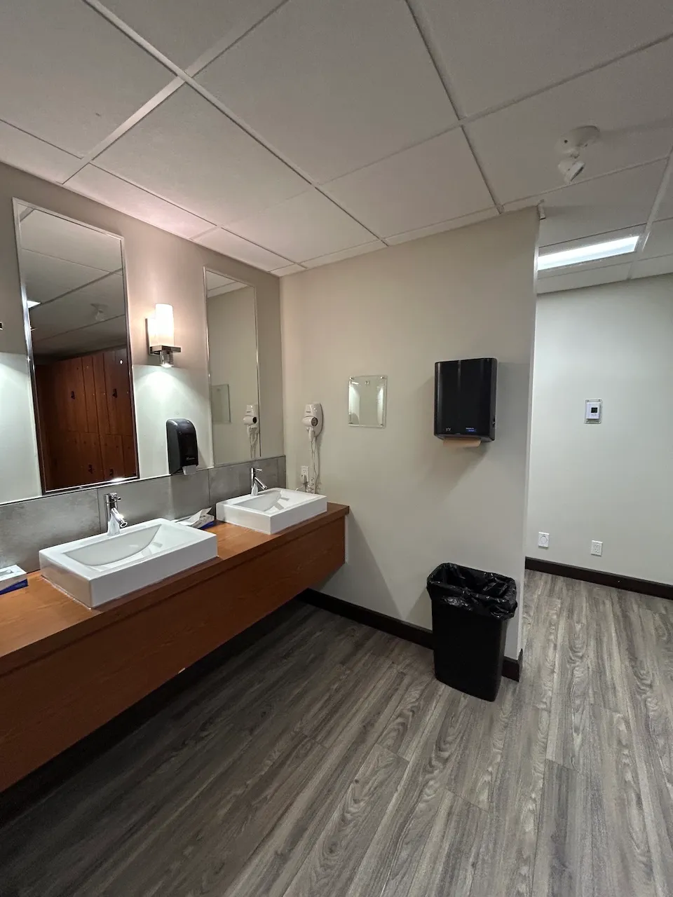 Locker room - sink