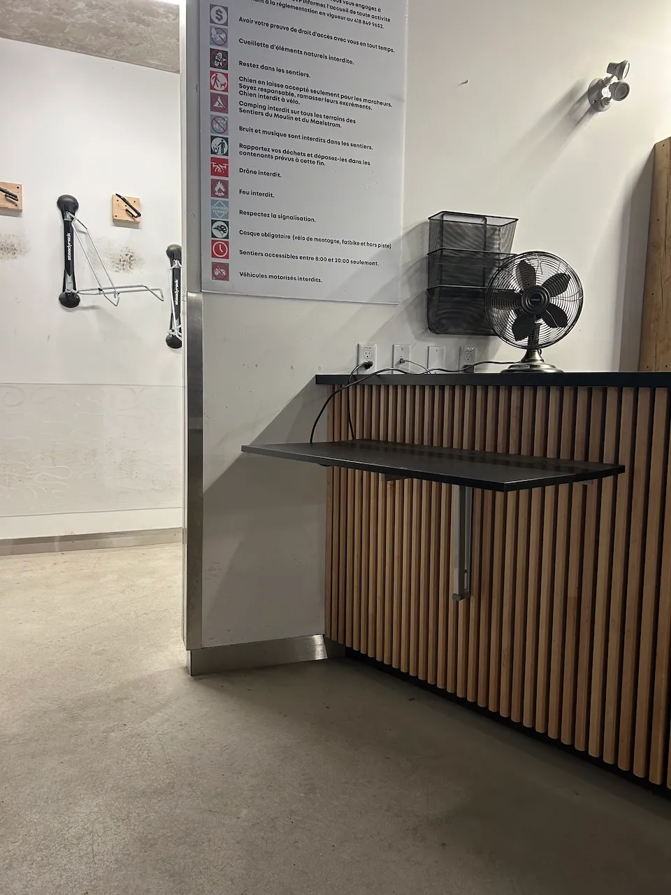 Comptoir de l'atelier/location (tablette rétractable)