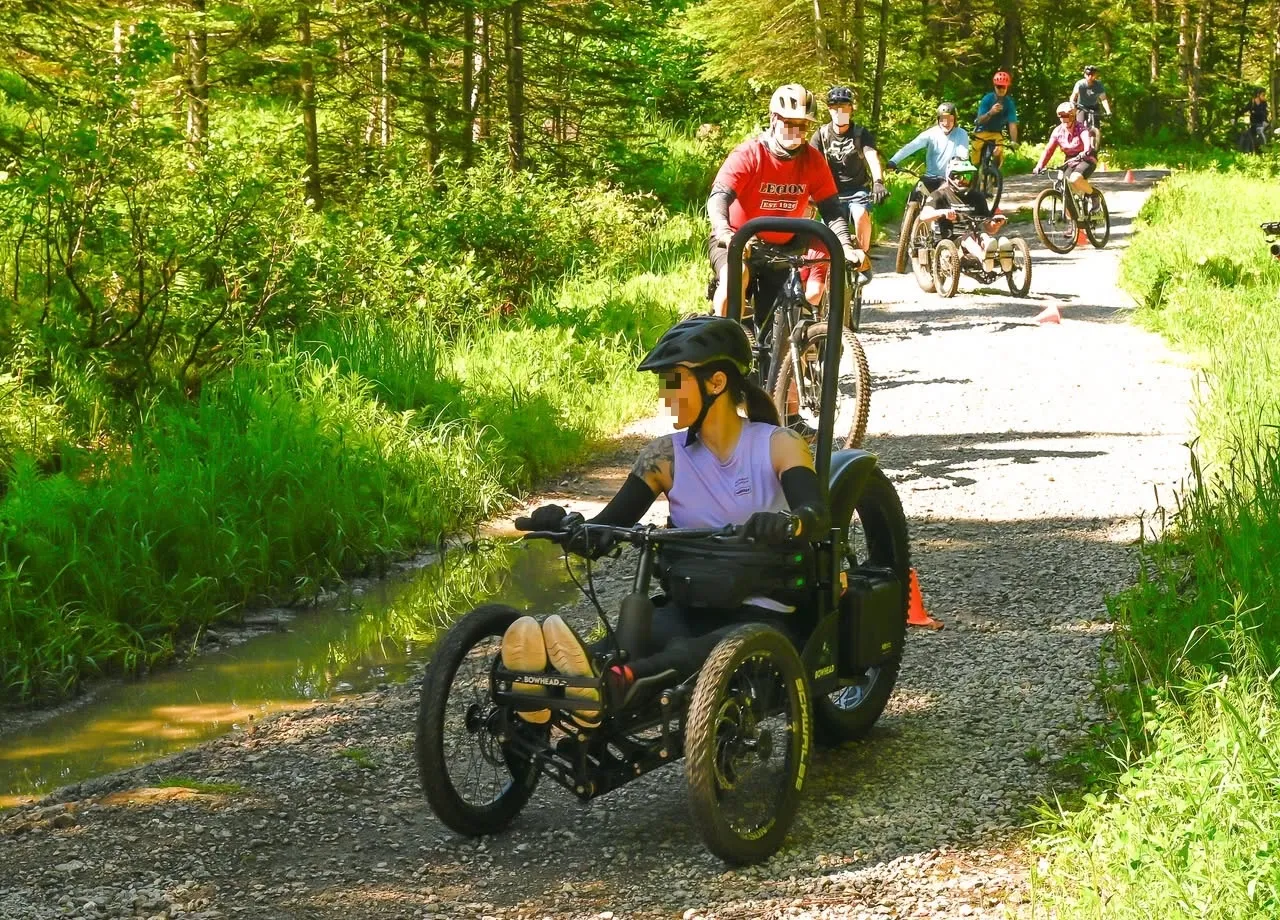 Vélo de montagne accessible