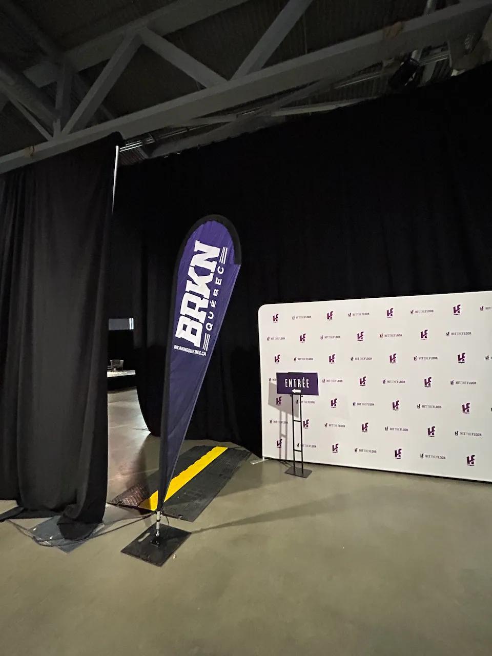 Access to the Community Stage