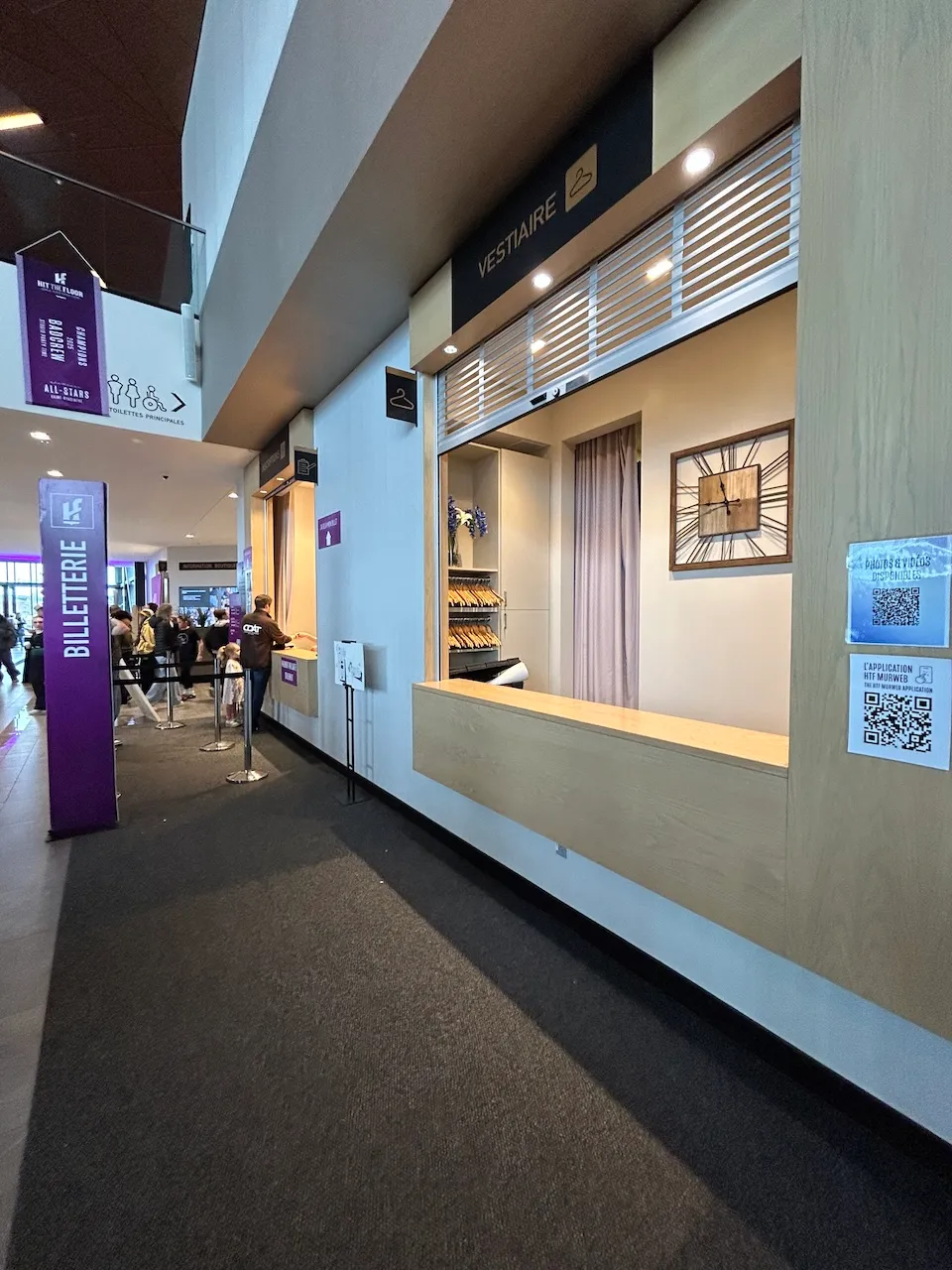 Information desk, ticket office and coat check