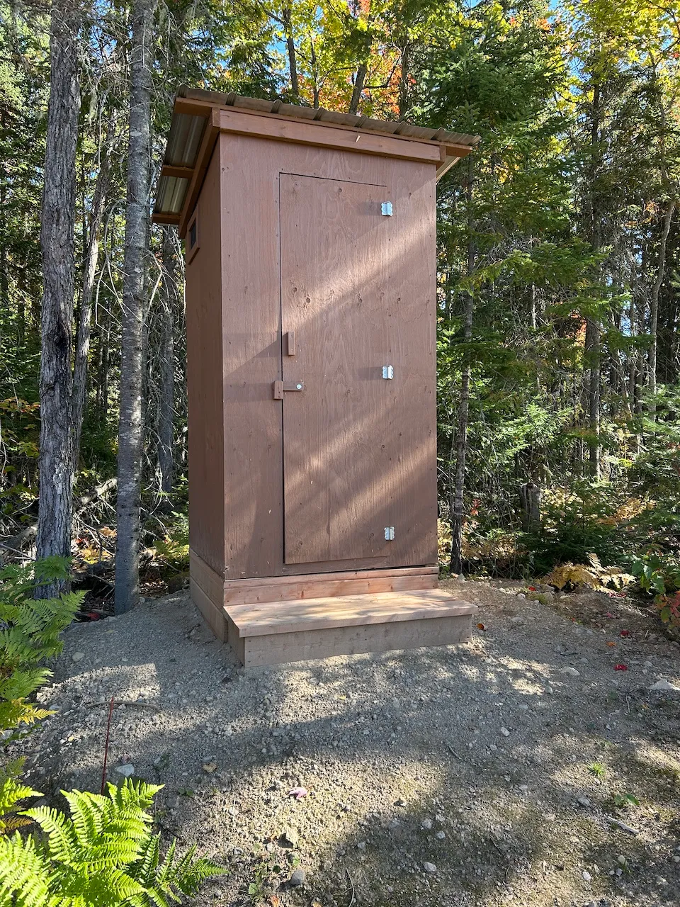 Dry toilet at the rear of the Hauteurs refuge