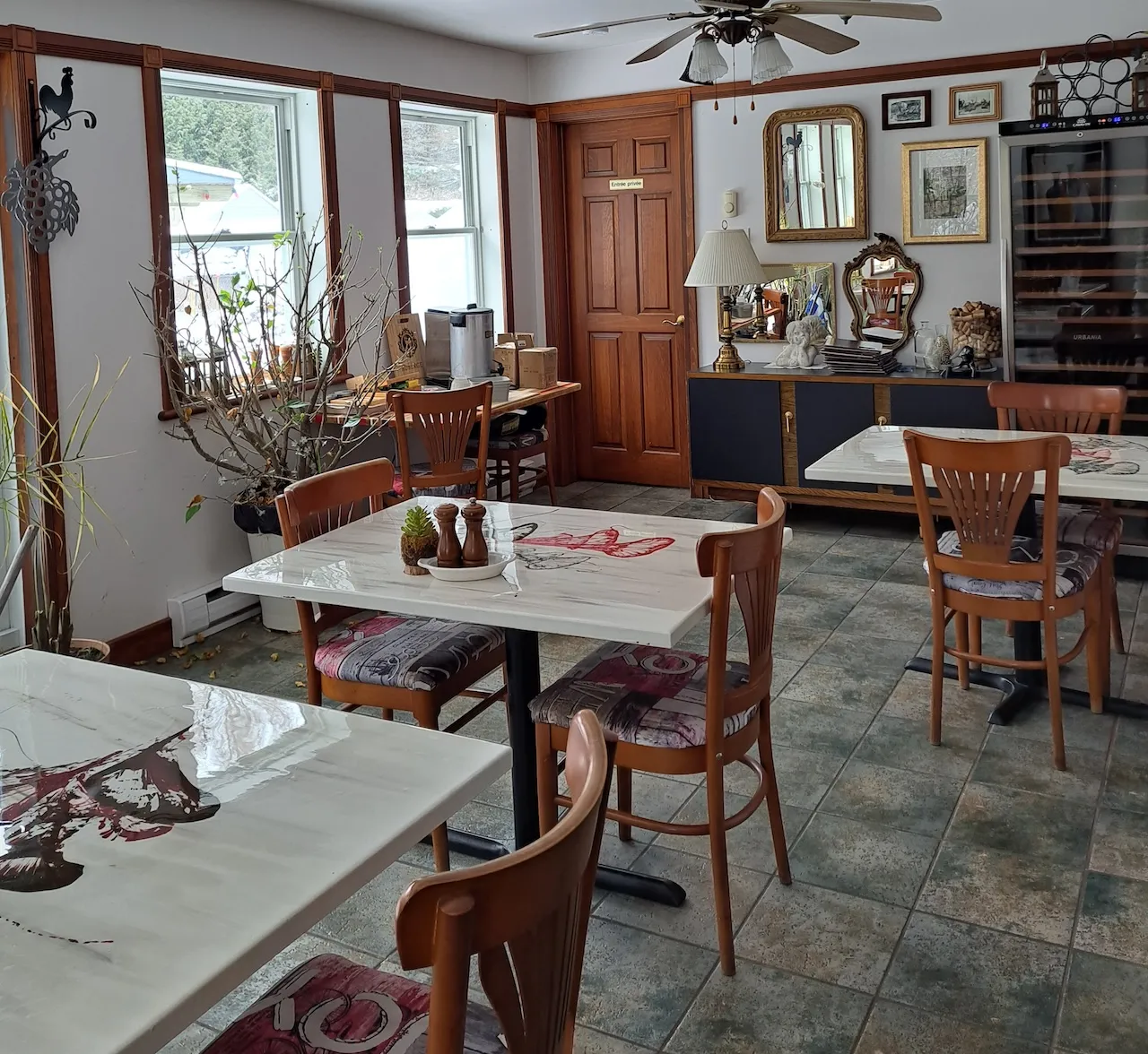 Dining room