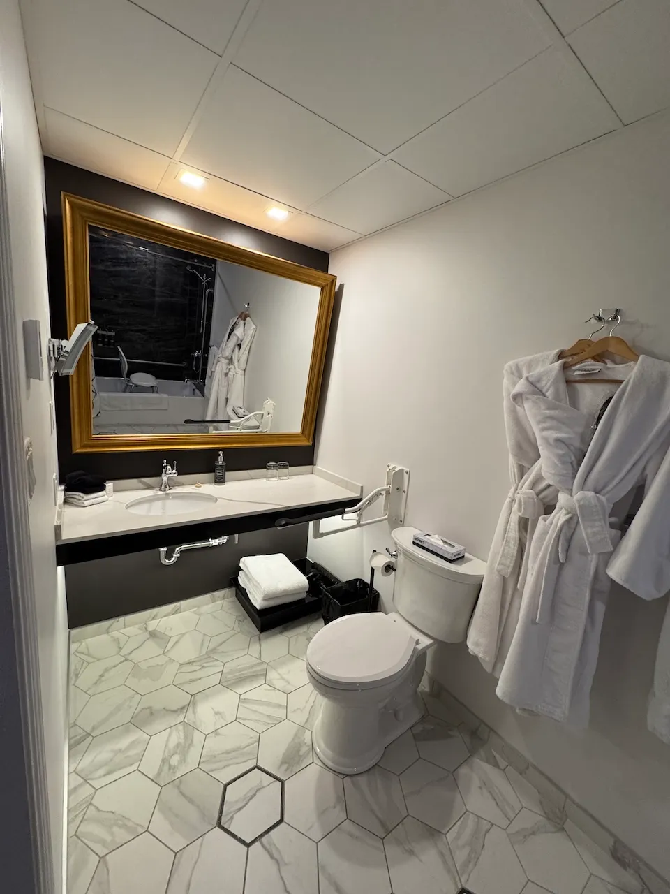 Room #120 - bathroom