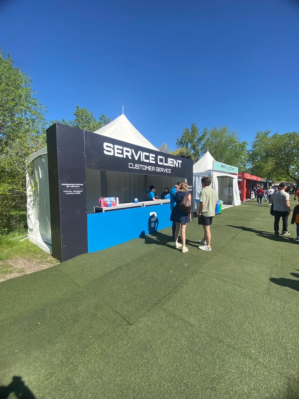 Customer service counter