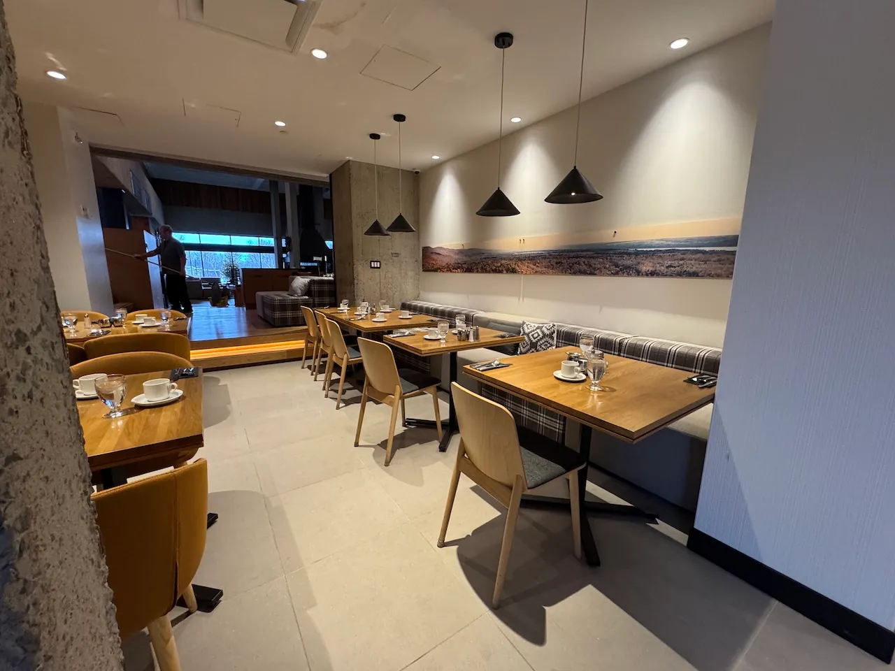 Restaurant (accessible section)