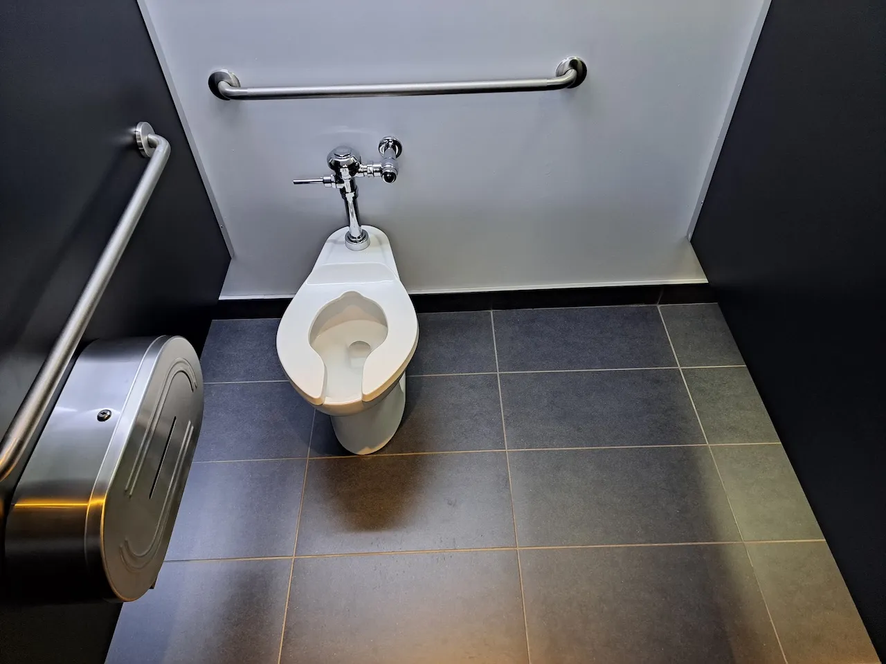 Salle de toilettes - Hommes