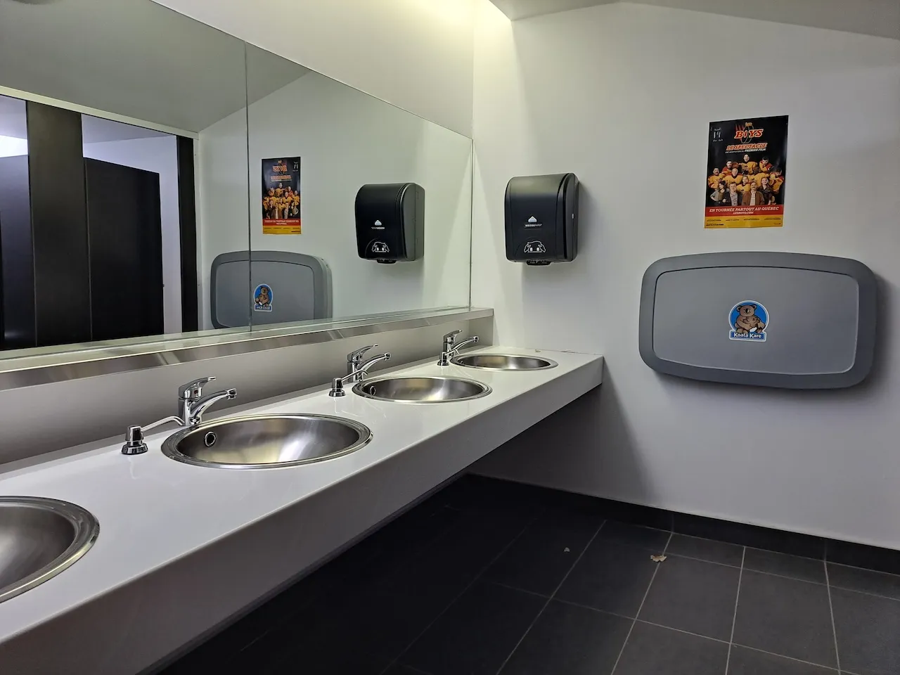 Salle de toilettes - Hommes
