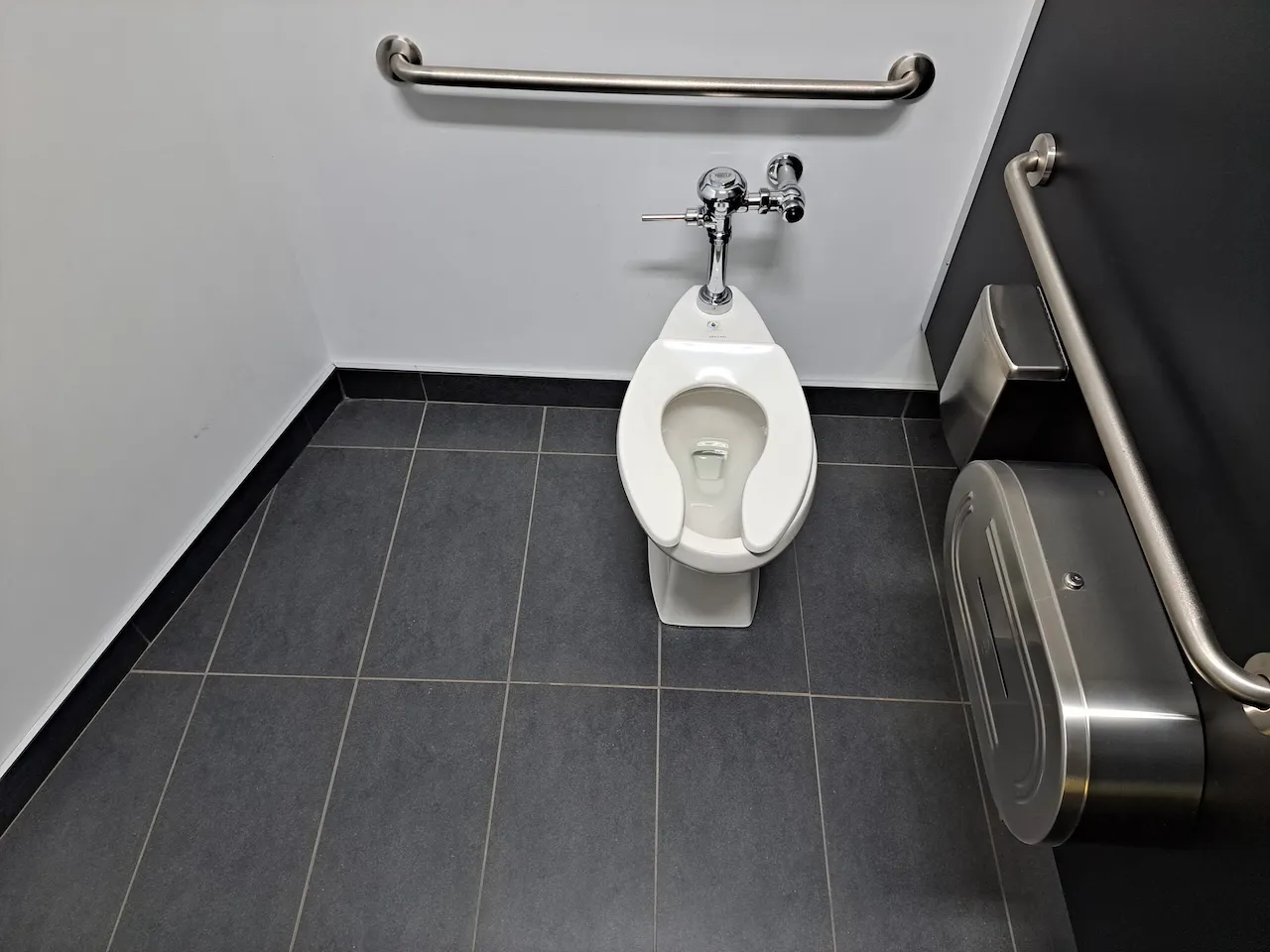Salle de toilettes - Femmes