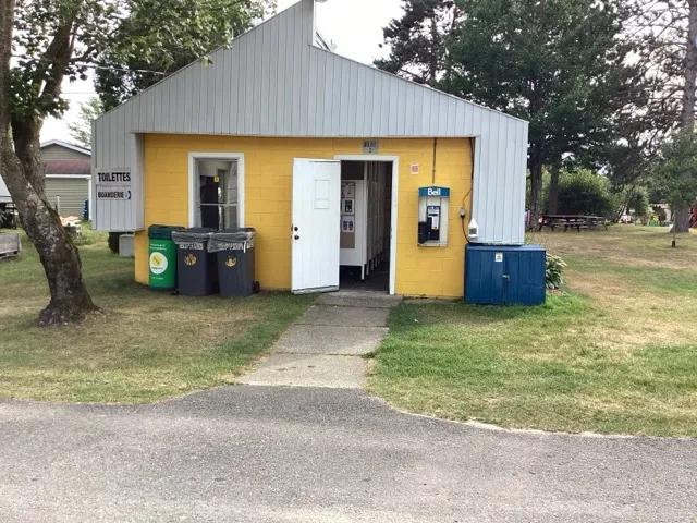 Sanitary block