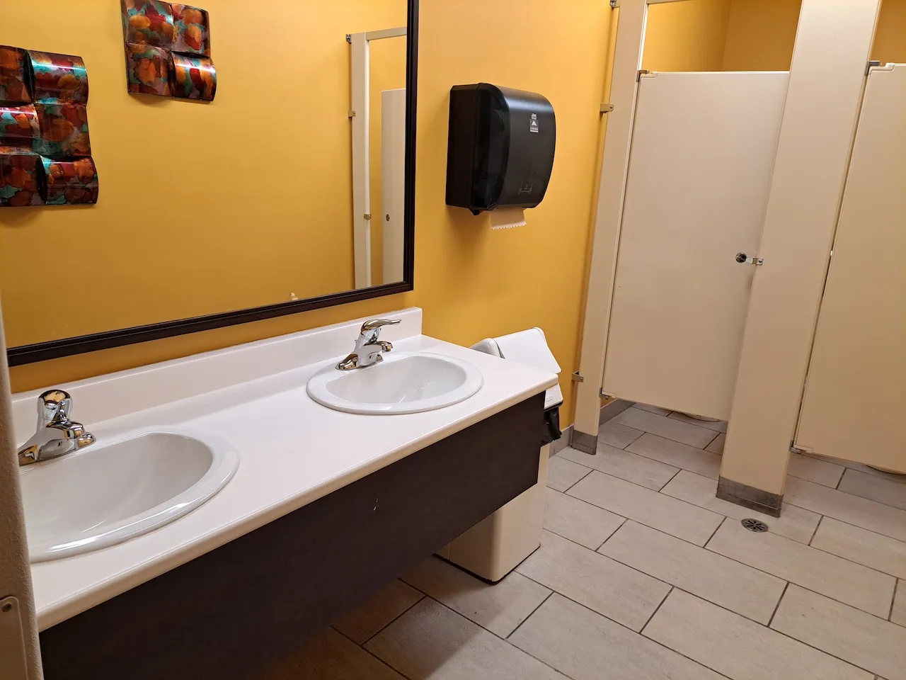 Washroom - Floor 1 (basement) - Not accessible