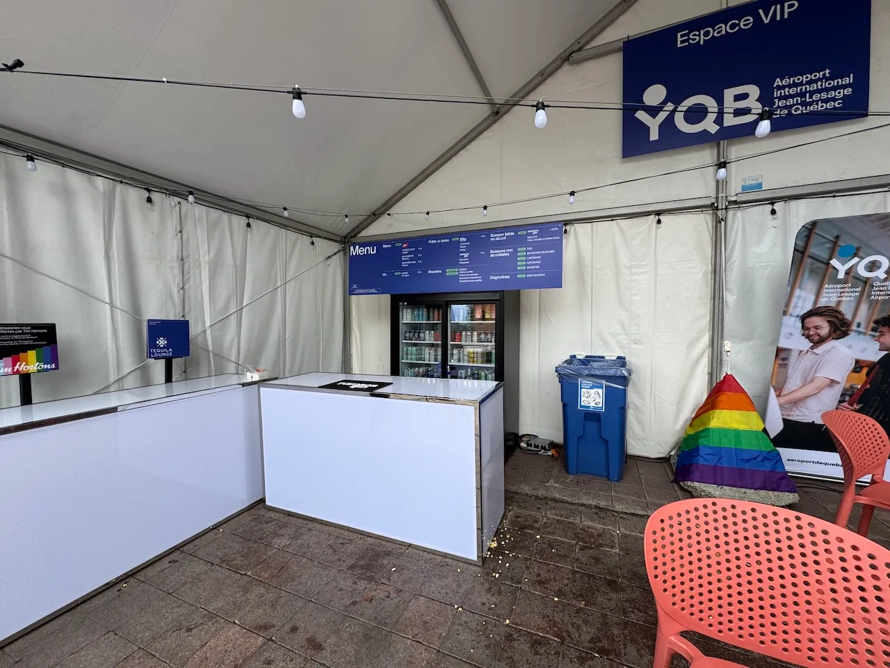 Bar - Près de la zone réservée
