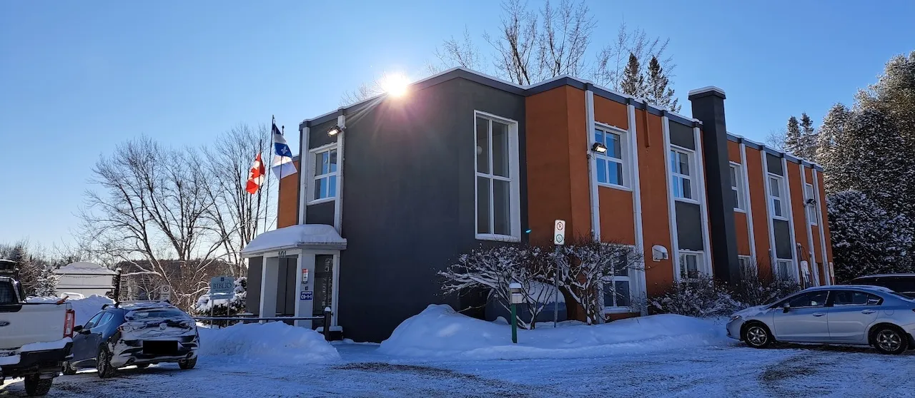Huberdeau City Hall / Serge-Bouchard Library