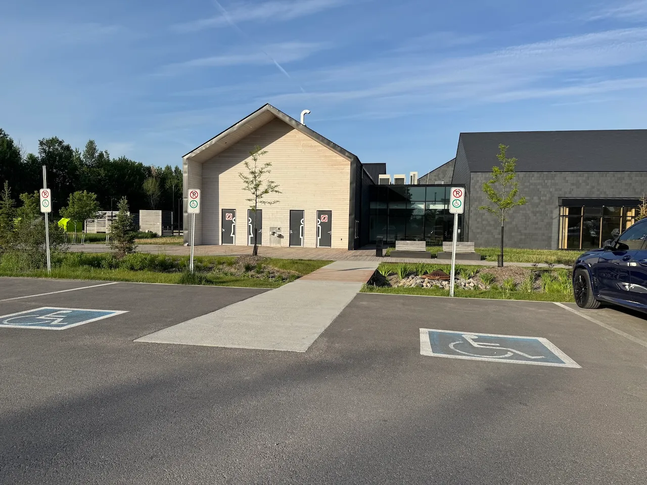 Espaces de stationnement réservés (Base de Plein Air de Sainte-Foy)