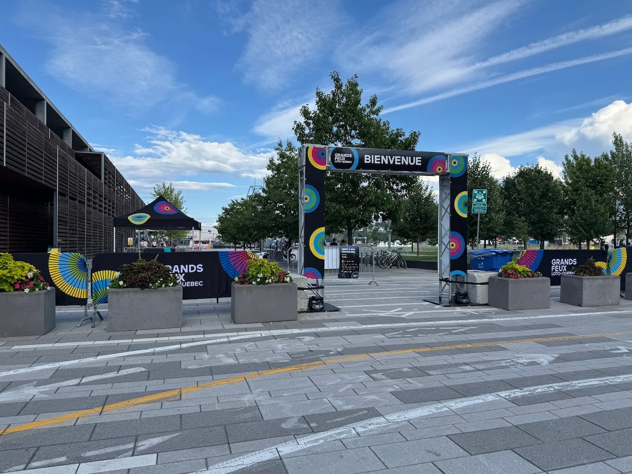 Entrance to the site - Near the Place des Canotiers parking lot