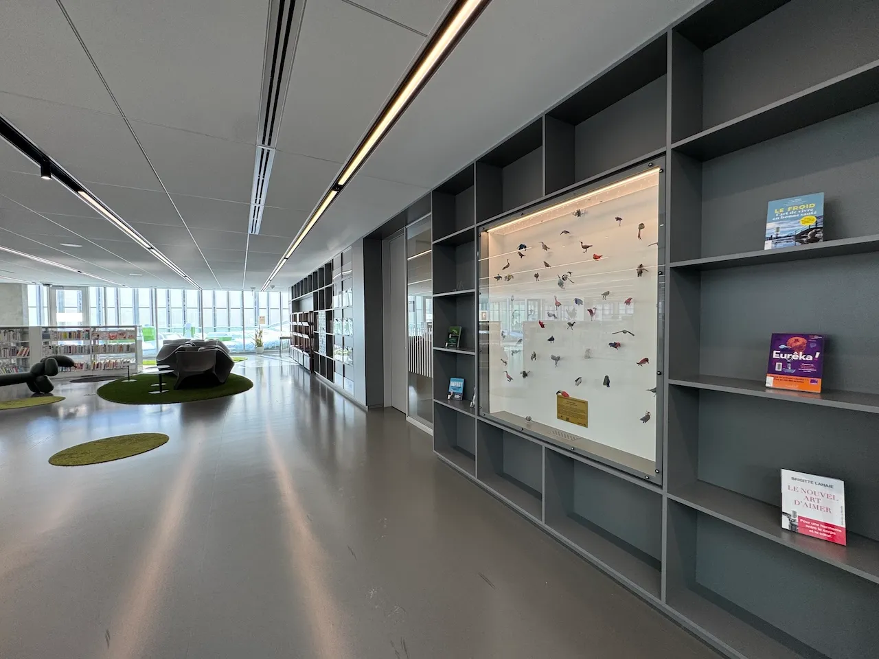 Art piece at level 3