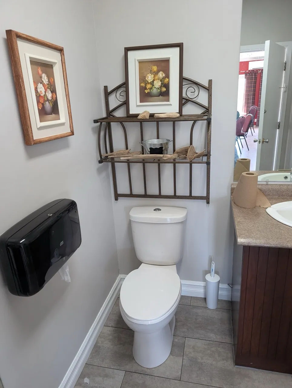 Toilette de la salle de réception - cuvette
