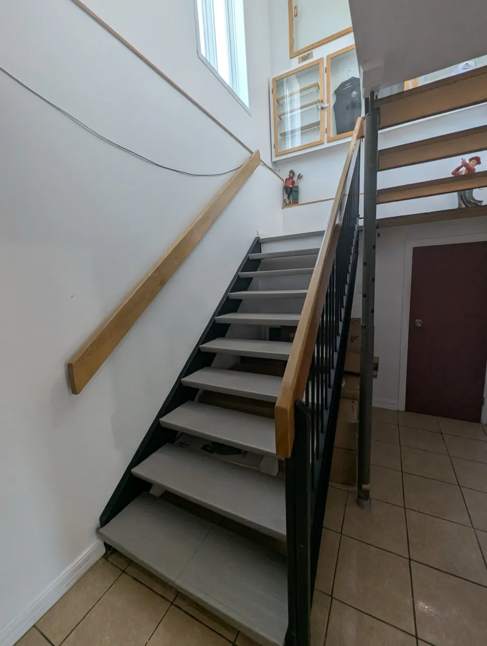 Escalier intérieur - vue d'en bas
