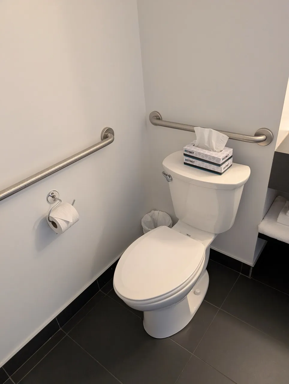 Bathroom in room 325 - toilet